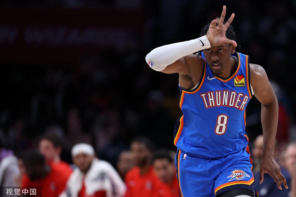 他的膝关节 他的膝关节