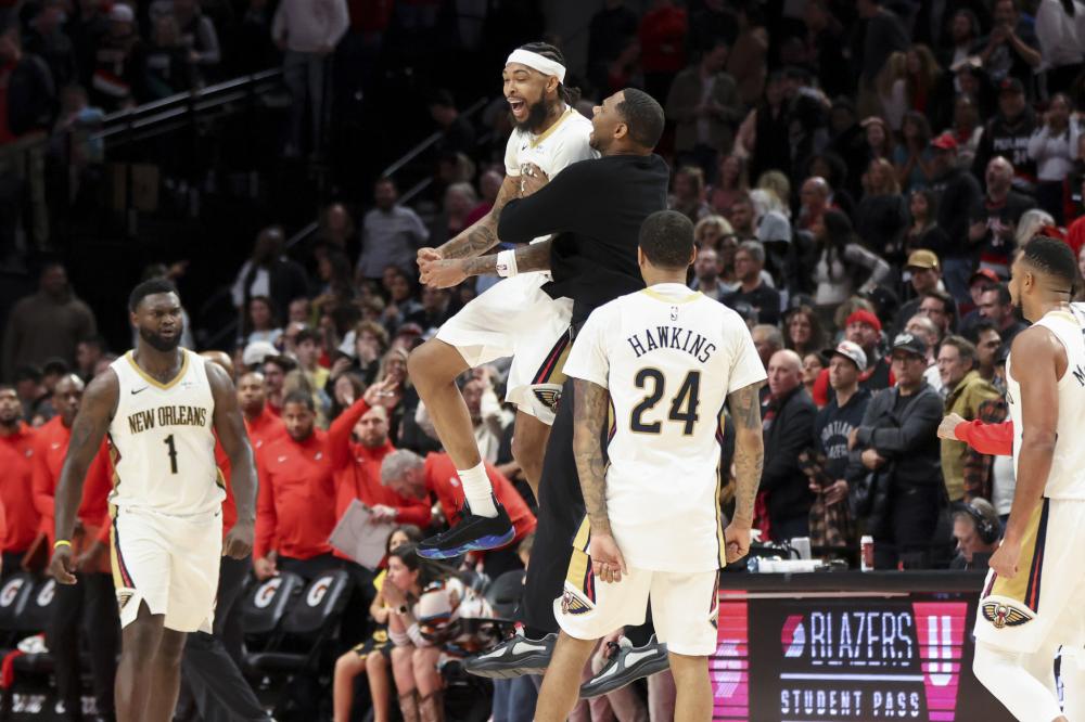 团结一致的 团结一致的